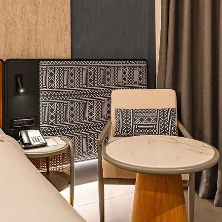ホテル Mercure Konyaalti 4*