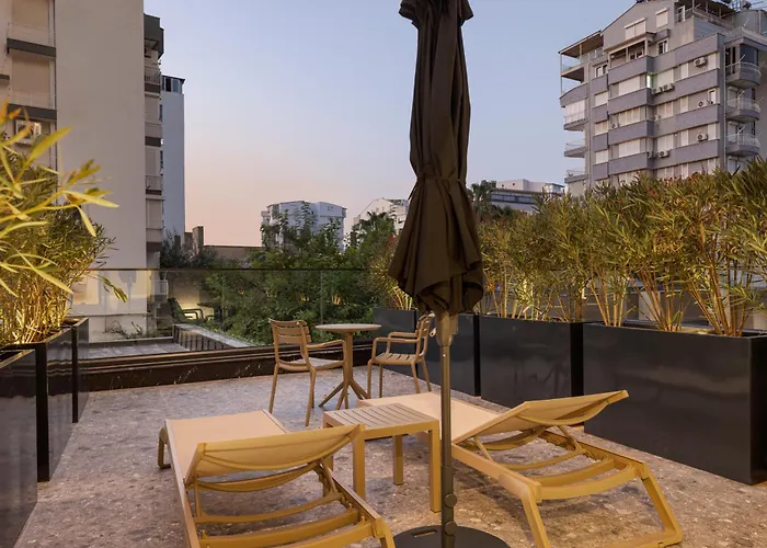 מלון Mercure Konyaalti 4*