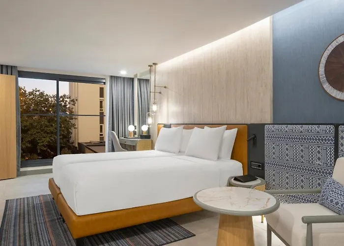 ホテル Mercure Konyaalti 4*